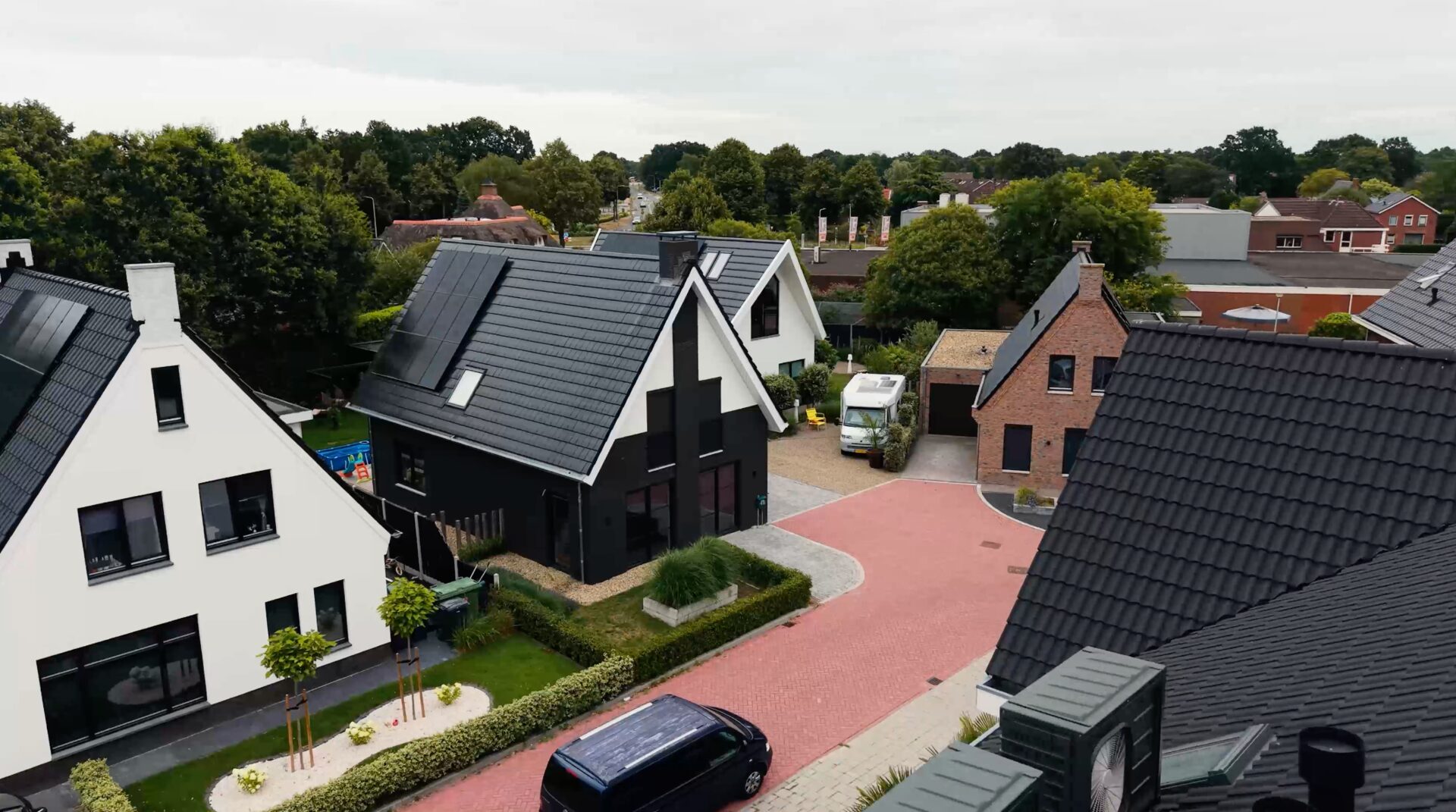 Witte vrijstaande woning Westerhaar