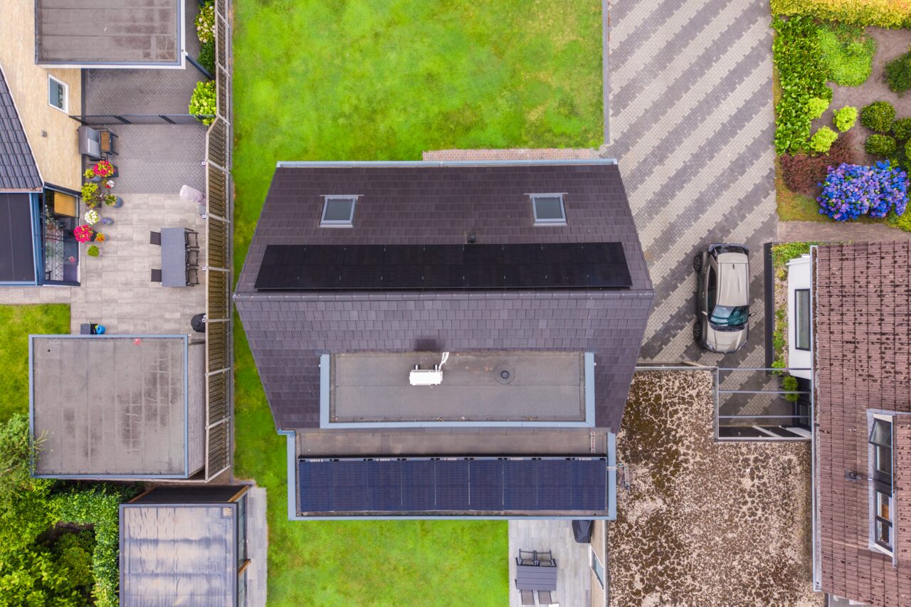 Seriebouwwoningen met prefab daken